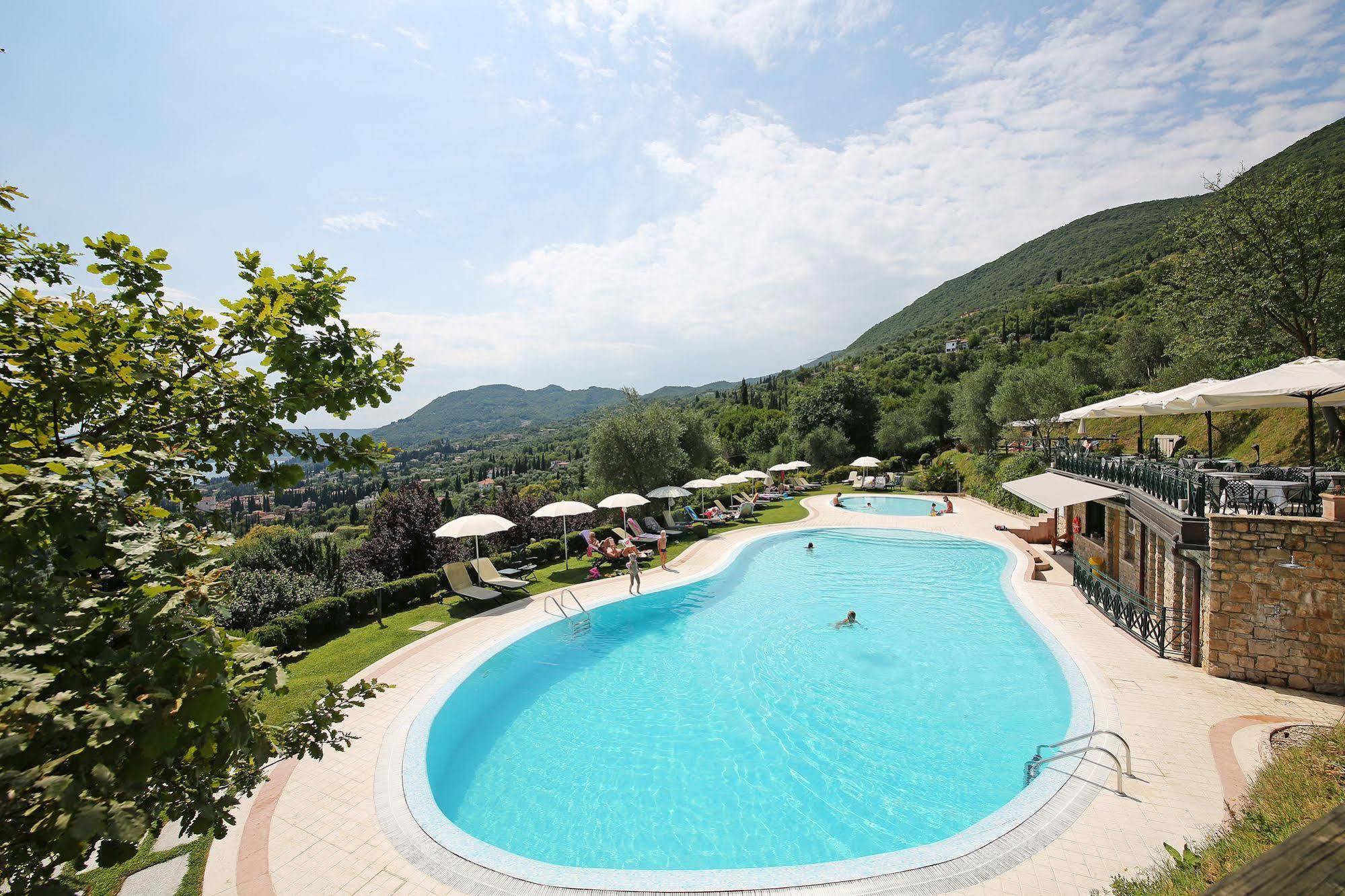 Appartamenti Borgo Gardone Riviera Extérieur photo