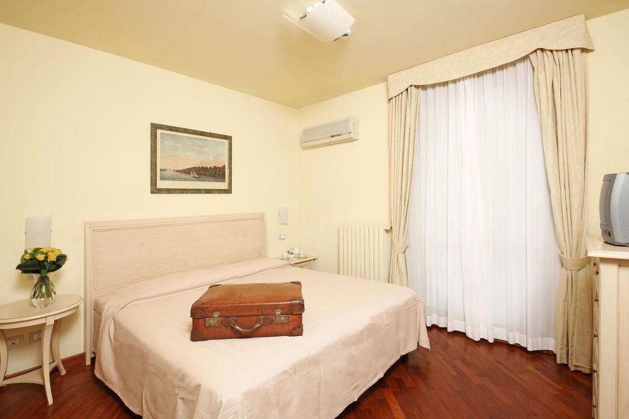 Appartamenti Borgo Gardone Riviera Extérieur photo
