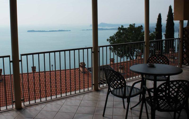 Appartamenti Borgo Gardone Riviera Extérieur photo